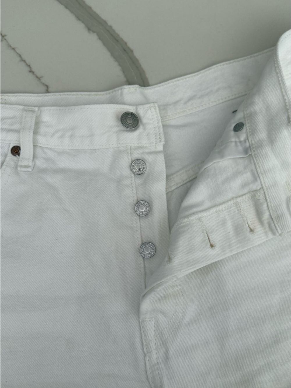 Levi's Off-White Denim Jeans